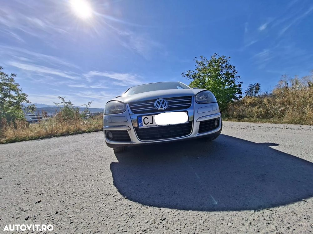 Volkswagen Jetta - 1