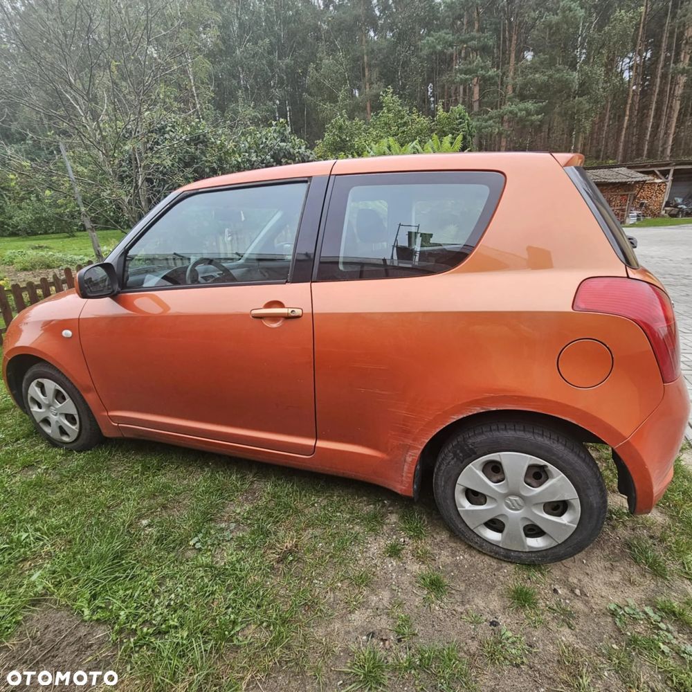 Suzuki Swift - 8