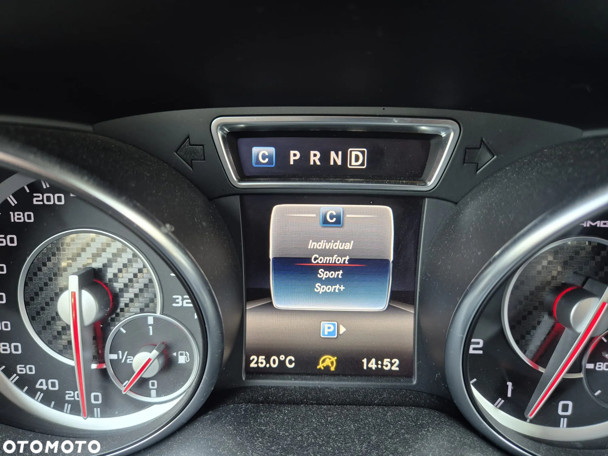 Mercedes-Benz CLA AMG 45 4-Matic - 16