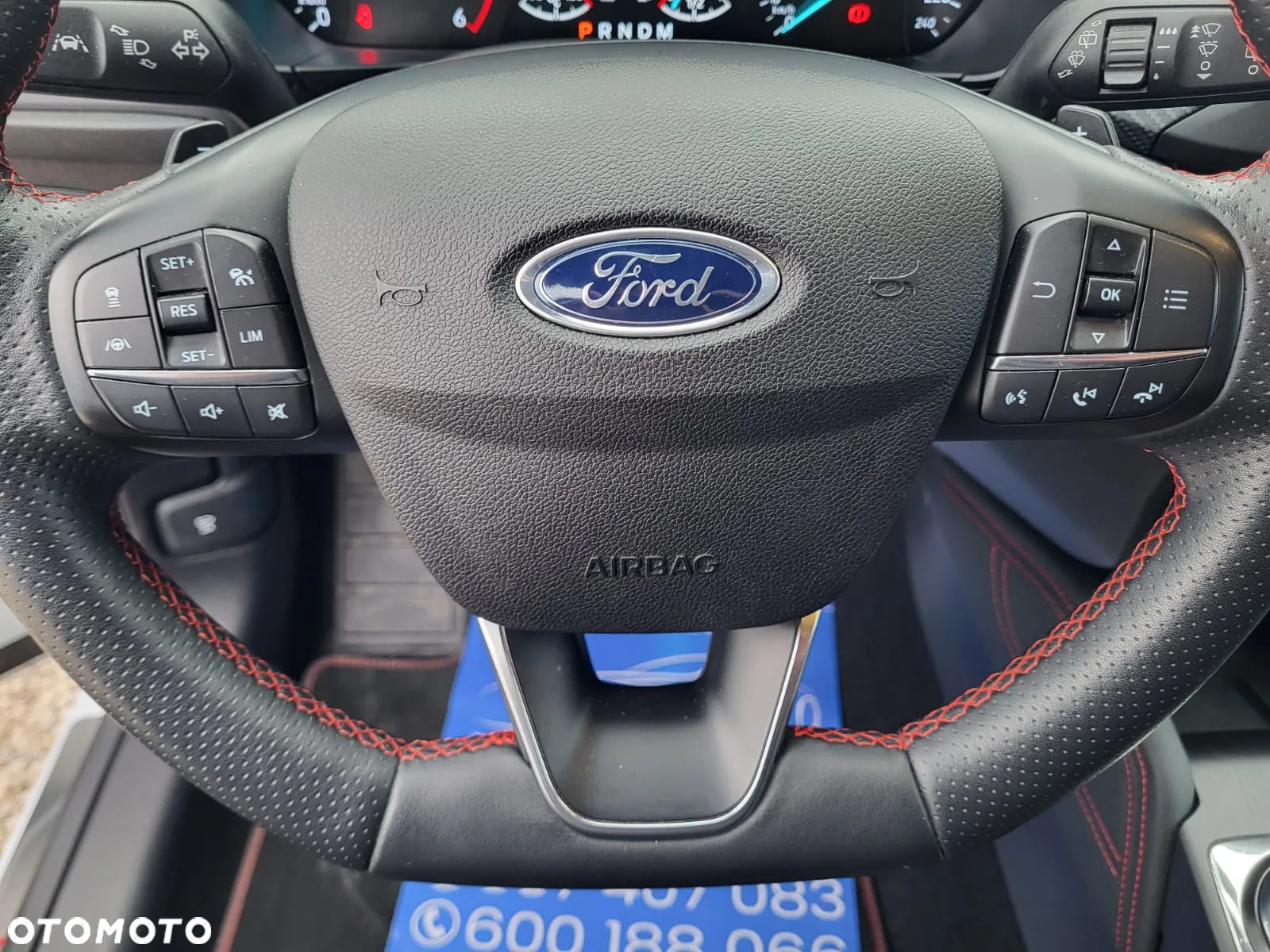 Ford Focus 2.0 EcoBlue ST-Line - 23