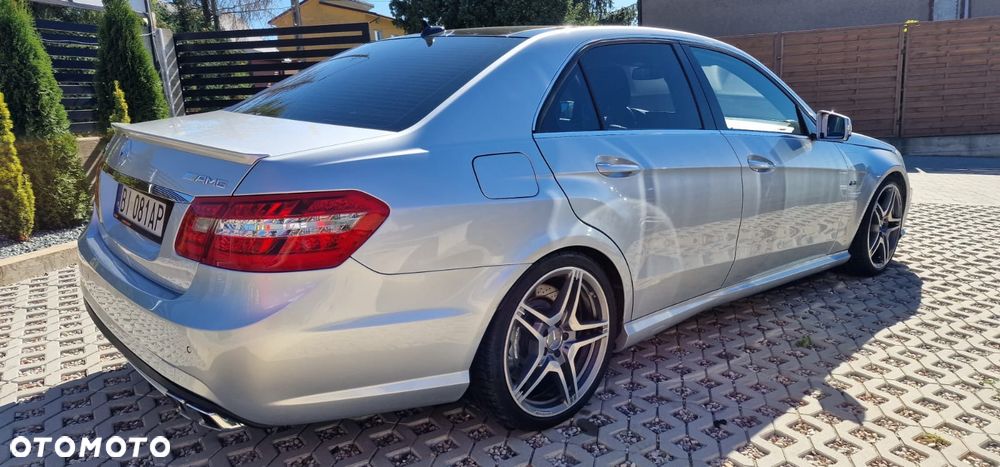 Mercedes-Benz Klasa E 63 AMG - 5