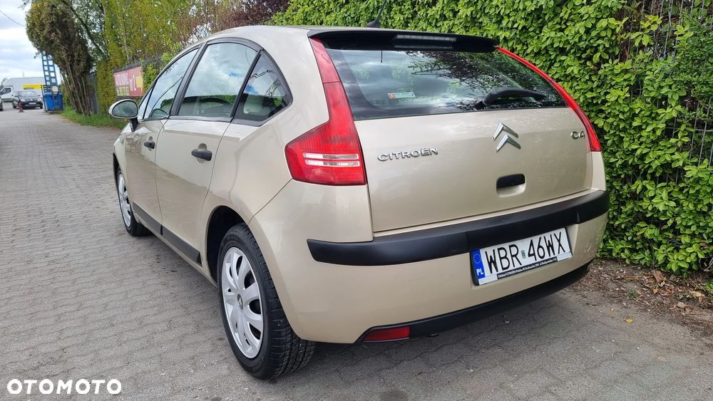 Citroën C4 1.6 16V Impress - 25