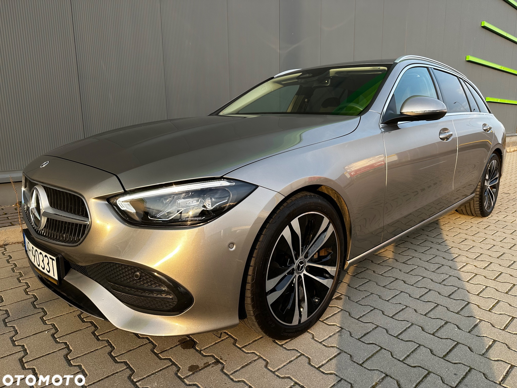 Mercedes-Benz Klasa C 180 T 9G-TRONIC Avantgarde Advanced - 28