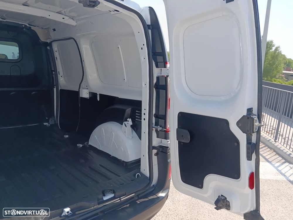 Renault Kangoo Maxi - 17