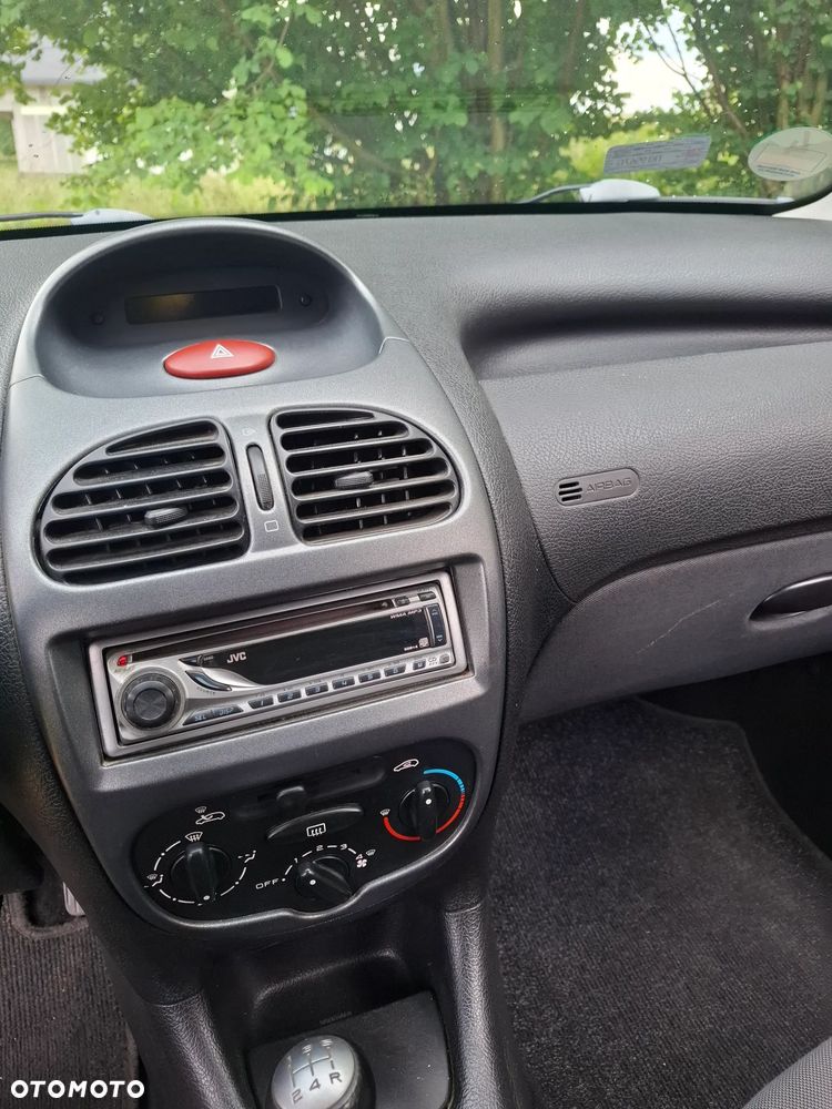 Peugeot 206 1.4 Trendy - 13