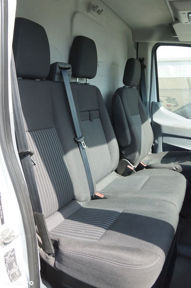 Ford Transit - 24