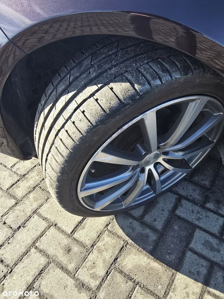 Mercedes-Benz Klasa E - 32