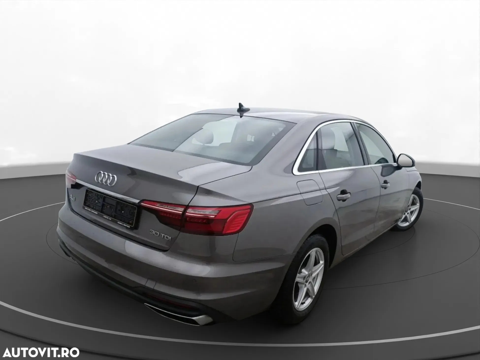 Audi A4 30 TDI S tronic - 3