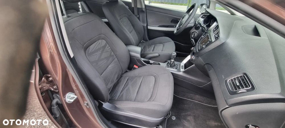 Kia Ceed - 17