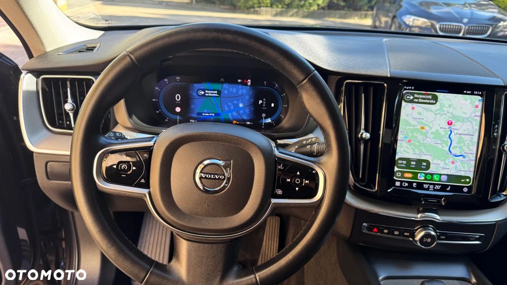 Volvo XC 60 B4 D Geartronic Momentum Pro - 24