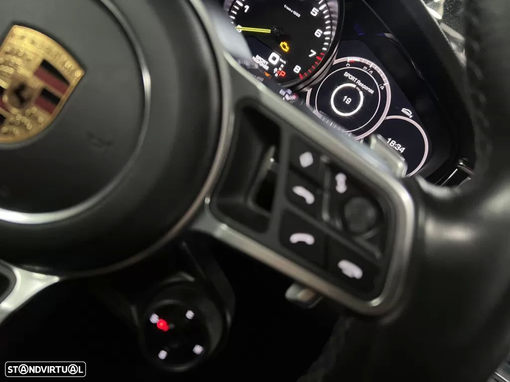 Porsche Panamera 4 E-Hybrid Executive - 22