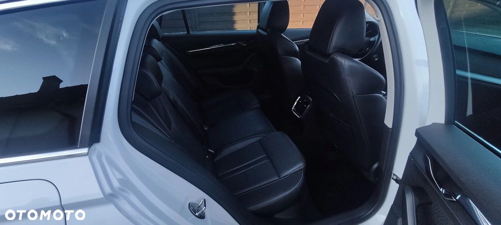 Skoda Octavia 2.0 TDI DSG Style - 34