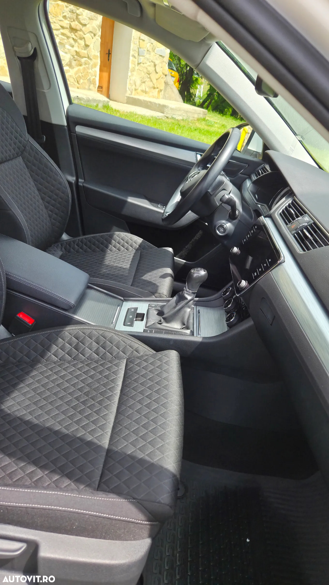 Skoda Superb 2.0 TDI Style - 21