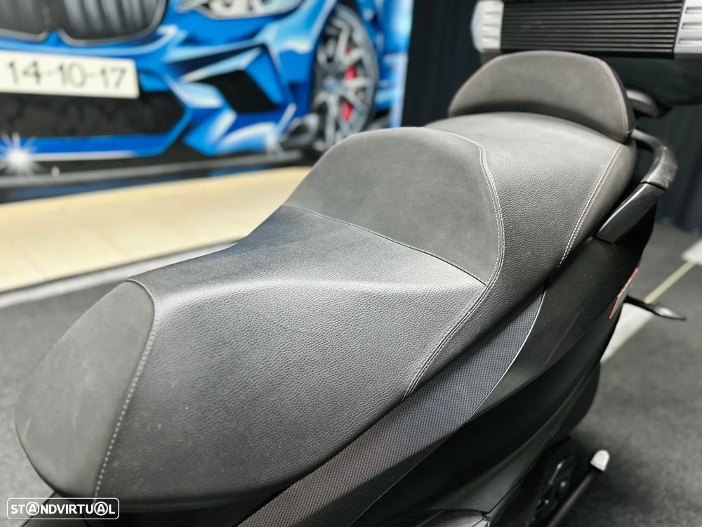 Piaggio MP3 - 9