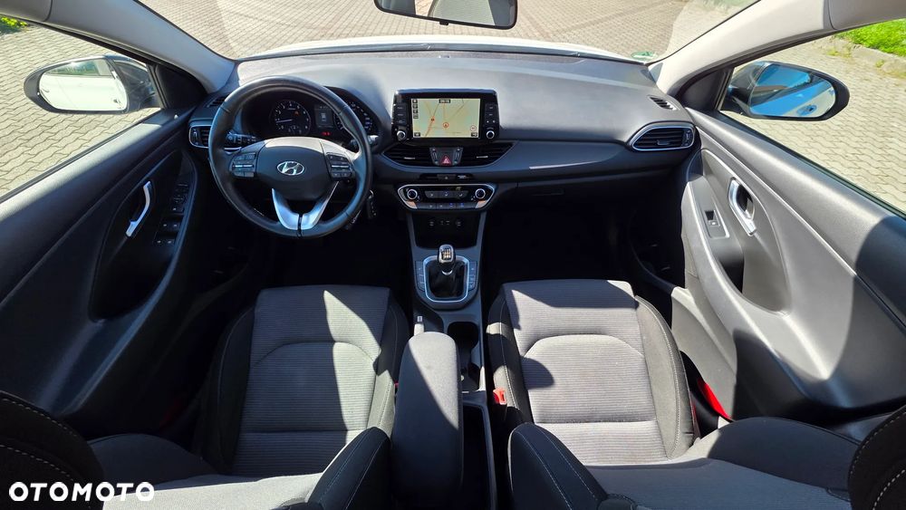 Hyundai i30 1.4 Trend - 13
