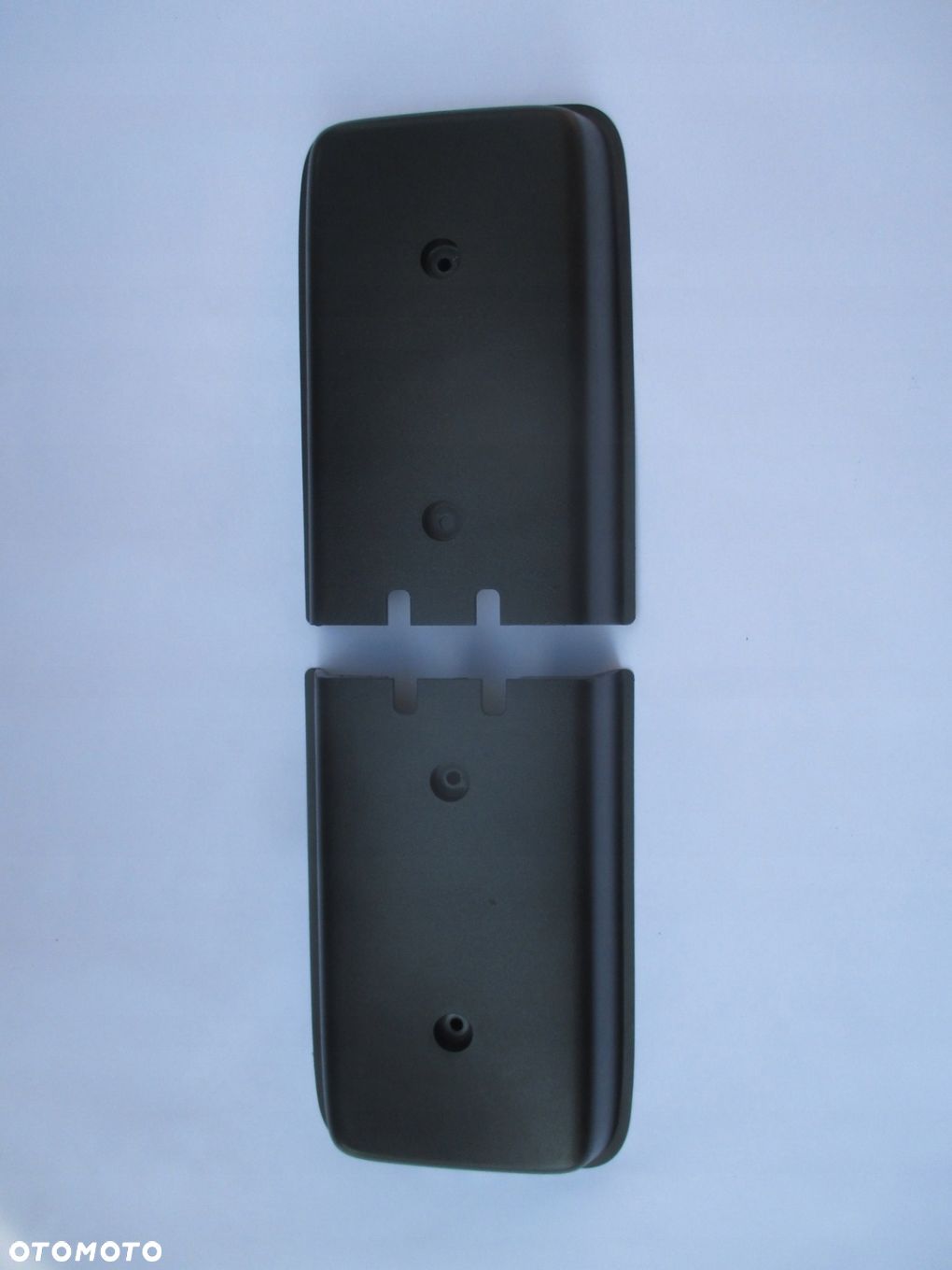 Osłony tylnych lamp do belki VW T5 T6 7F0825271 komplet LP 7F0825271 - 1