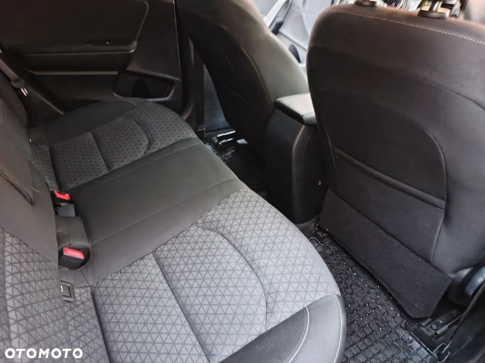 Kia Ceed 1.4 T-GDI L - 13