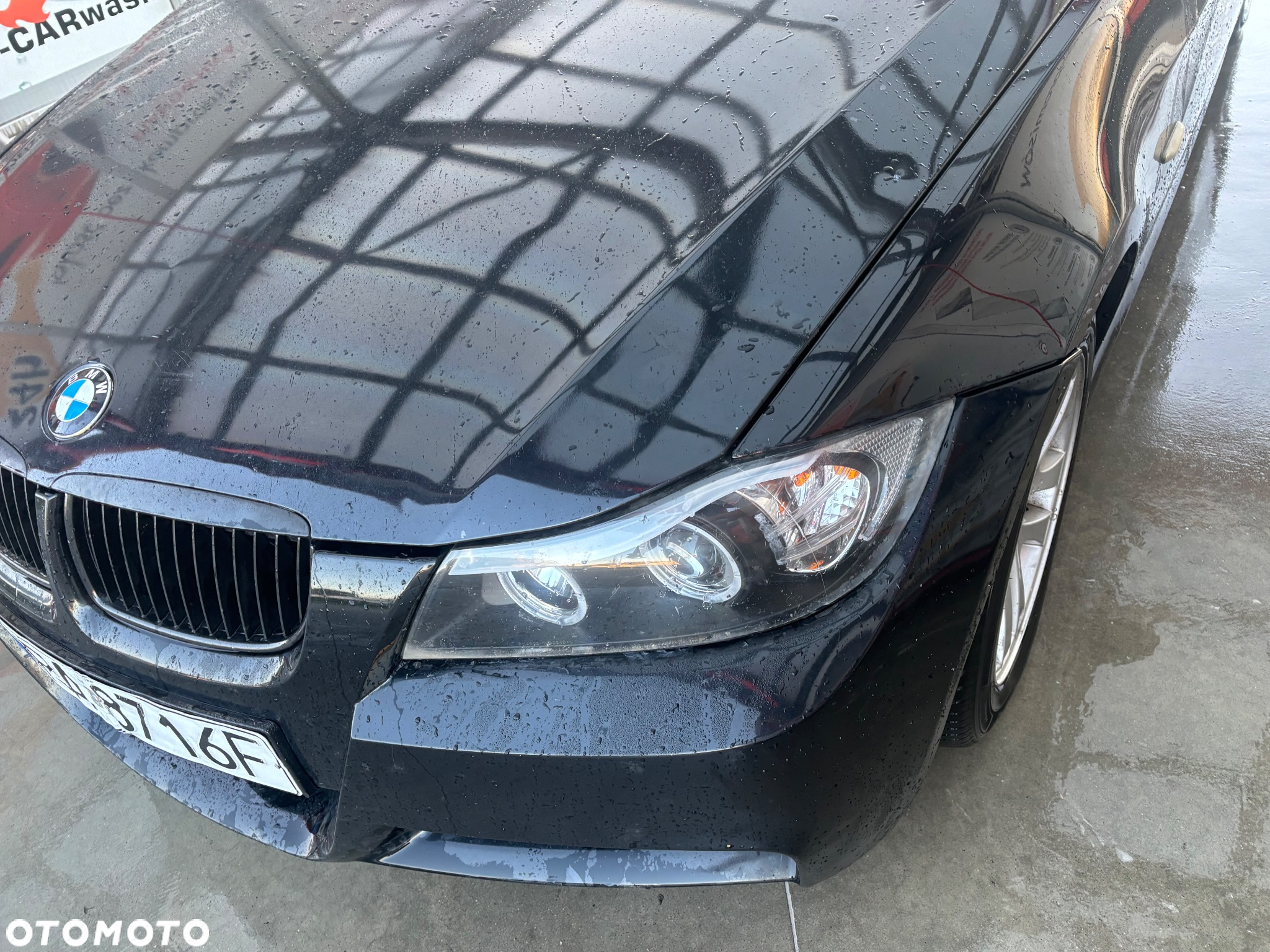 BMW Seria 3 318i Touring - 2