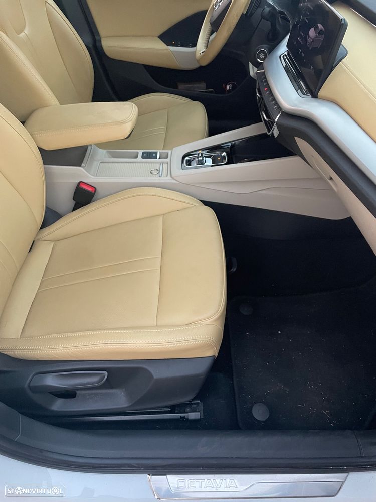 Skoda Octavia Break - 16