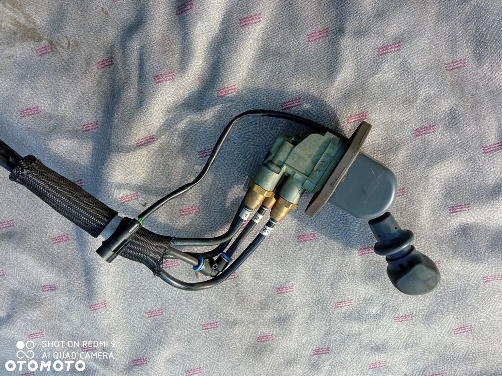 zawór hamulca ręcznego IVECO STRALIS nr  04485