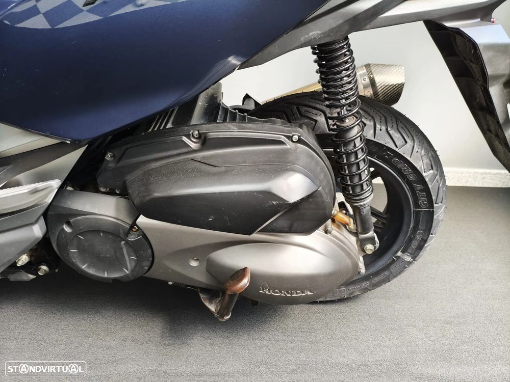 Honda Forza 300 - 15