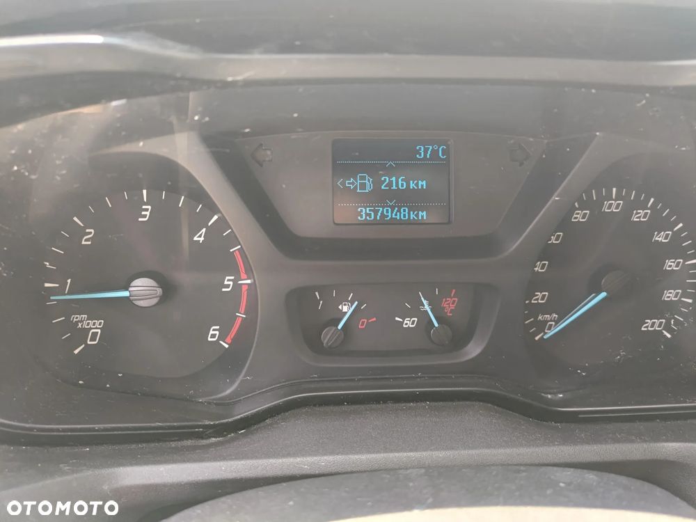 Ford Transit - 25