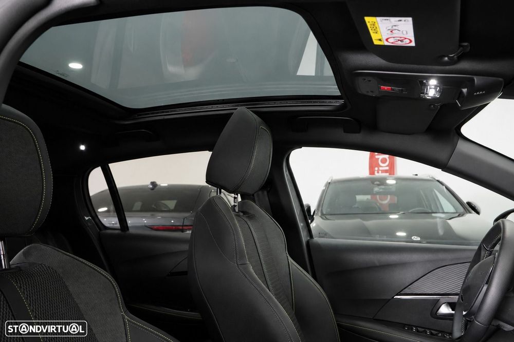 Peugeot 208 1.2 PureTech GT Line EAT8 - 13