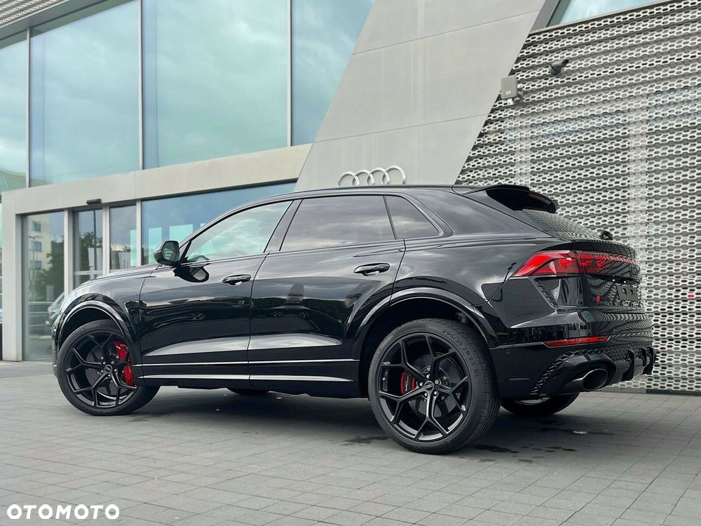 Audi RS Q8 - 9