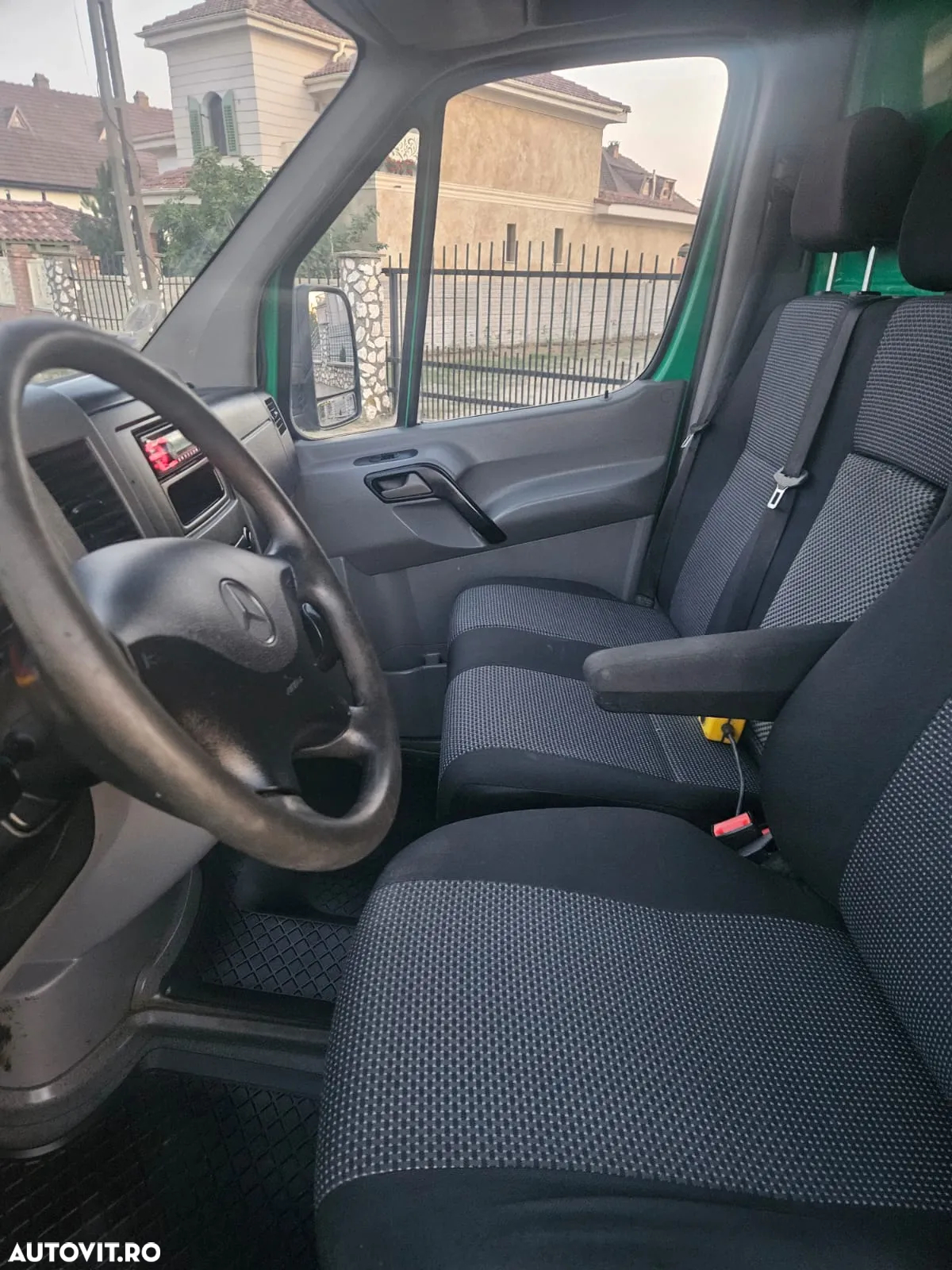 Mercedes-Benz Sprinter - 6