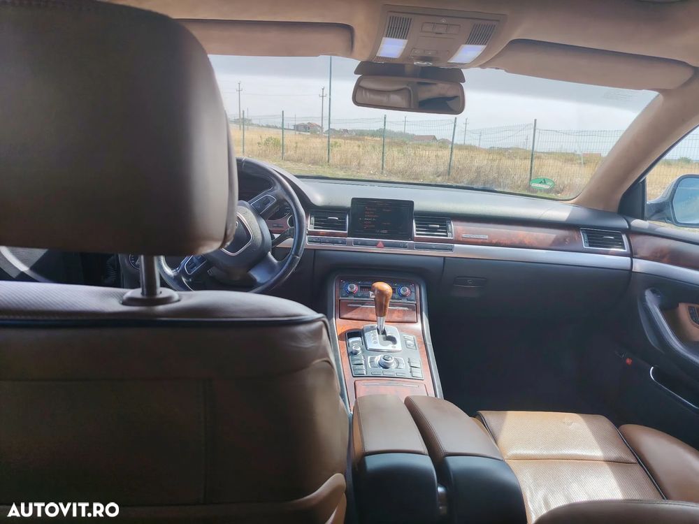 Audi A8 - 12