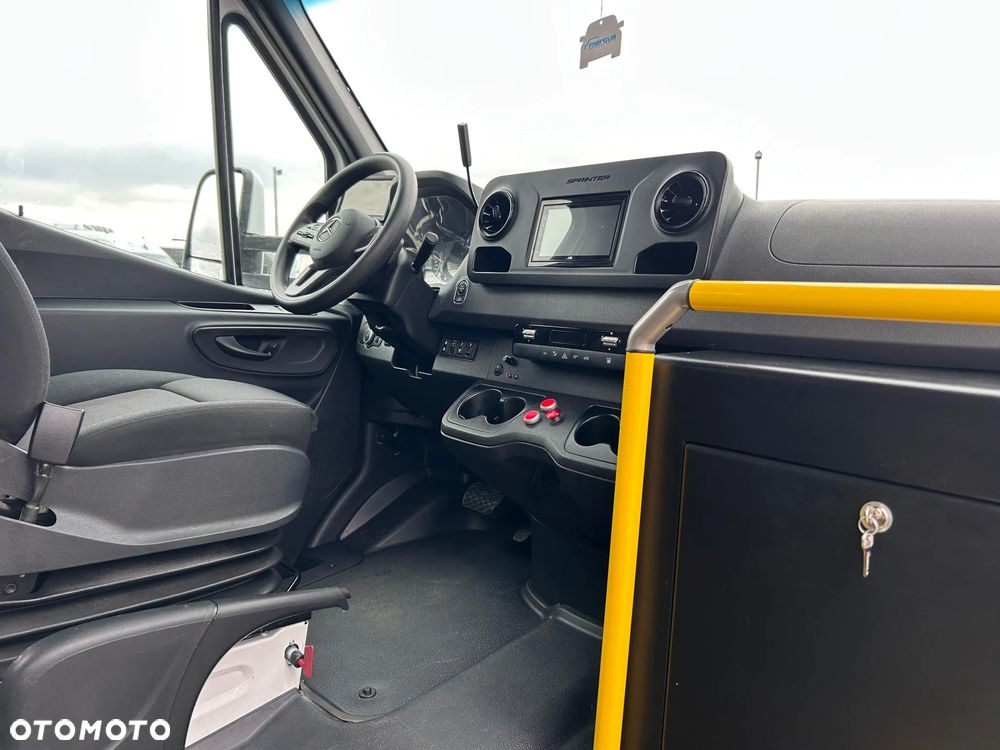 Mercedes-Benz Sprinter CITY - 17
