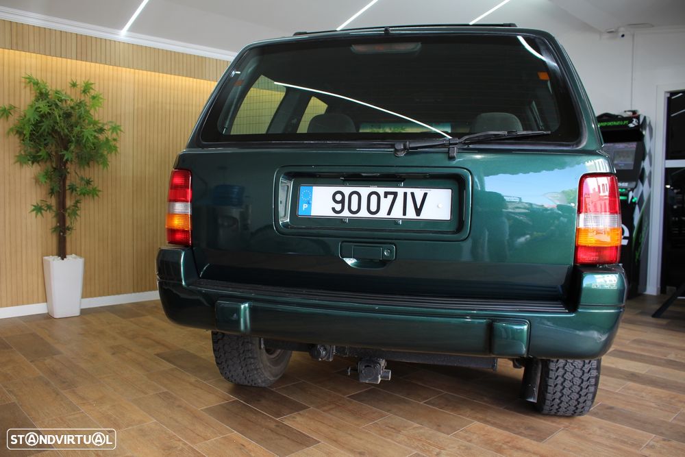 Jeep Grand Cherokee 2.5 TD Laredo - 21