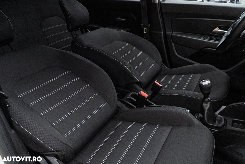 Dacia Duster 1.5 Blue dCi 4WD Comfort - 37