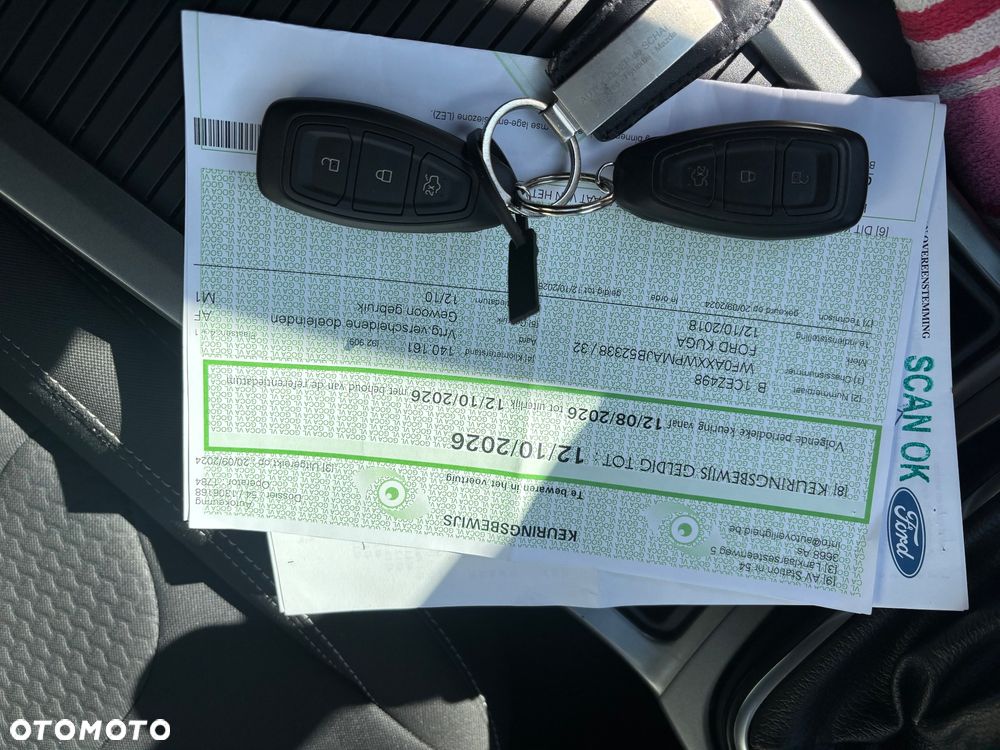 Ford Kuga - 28