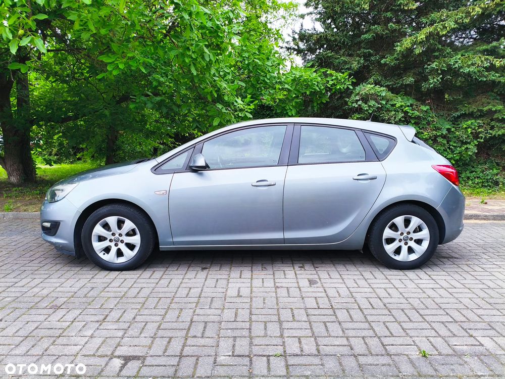 Opel Astra 1.6 Enjoy - 4