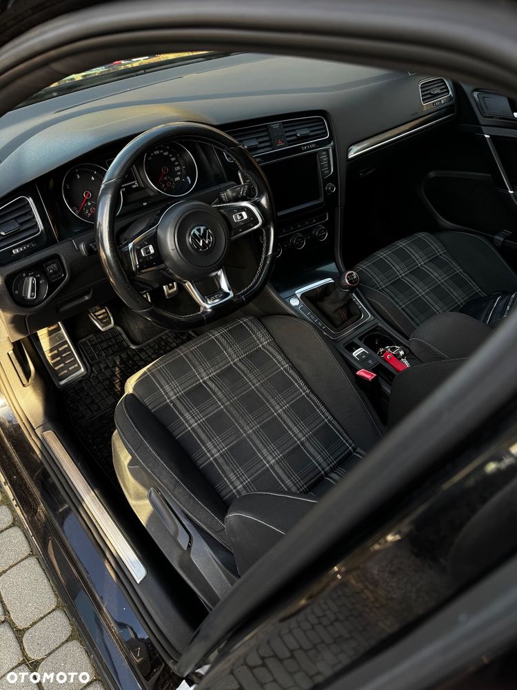 Volkswagen Golf VII 2.0 TDI BMT GTD - 8