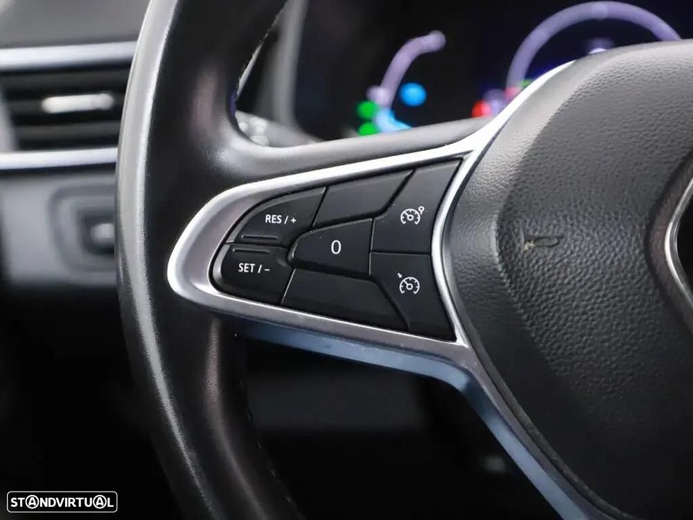 Renault Clio 1.6 E-Tech Intens - 11