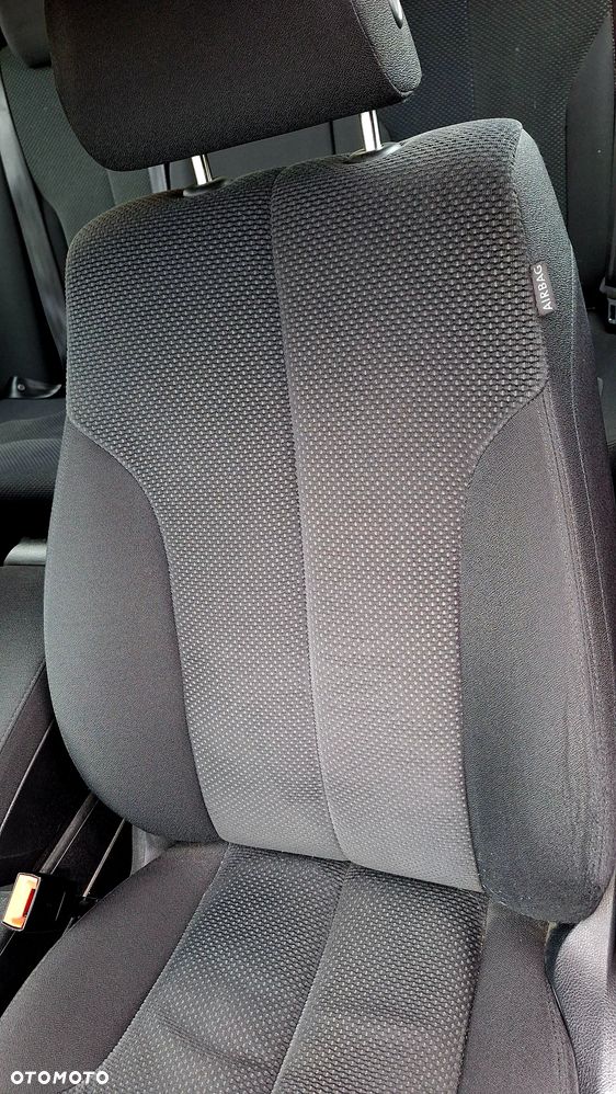 Volkswagen Passat 2.0 TDI Comfortline - 16