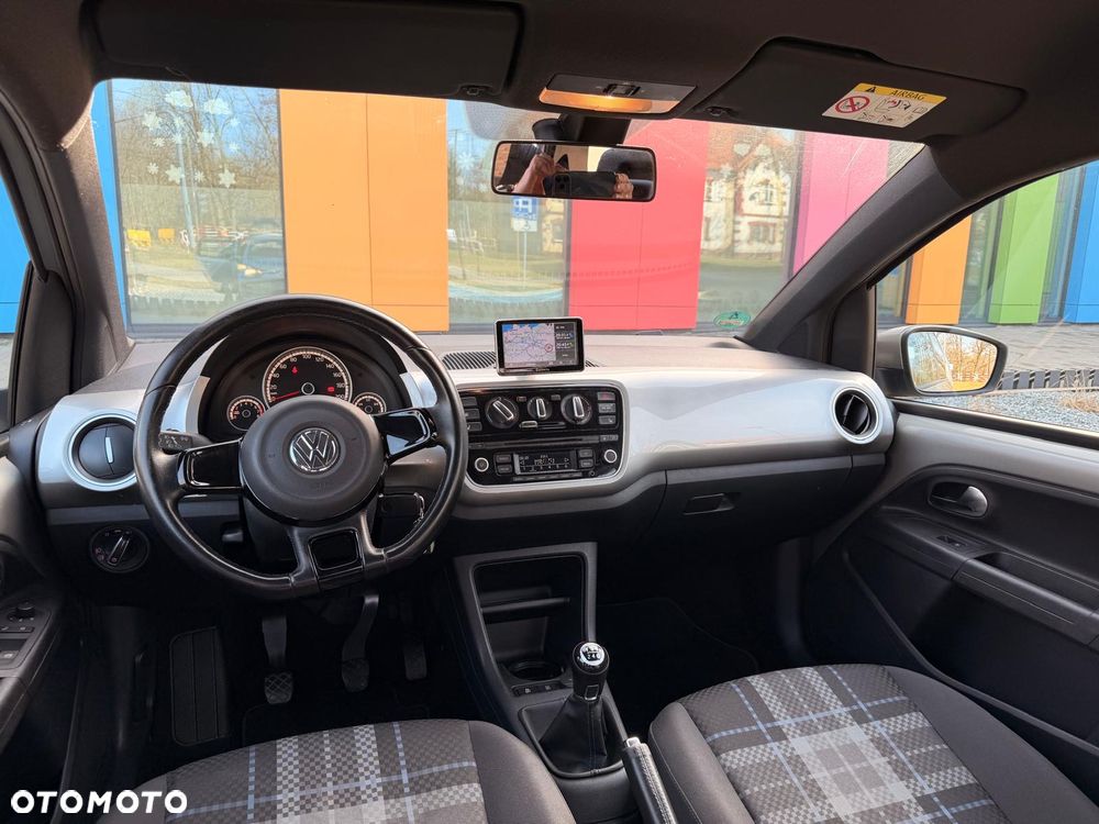 Volkswagen up! BlueMotion Technology club - 15