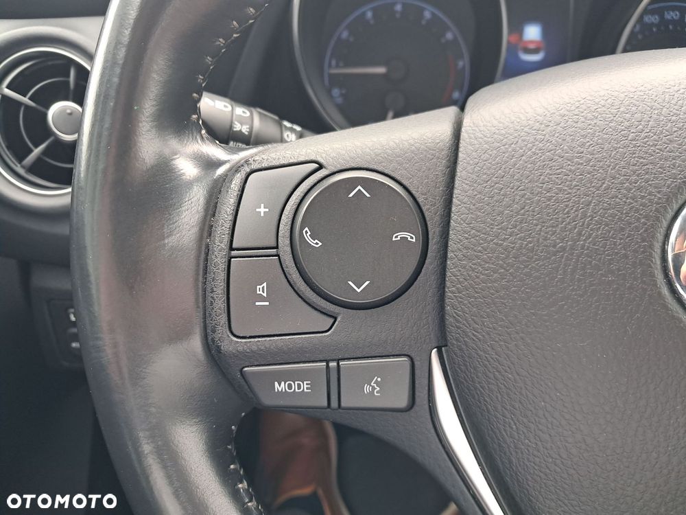 Toyota Auris - 19