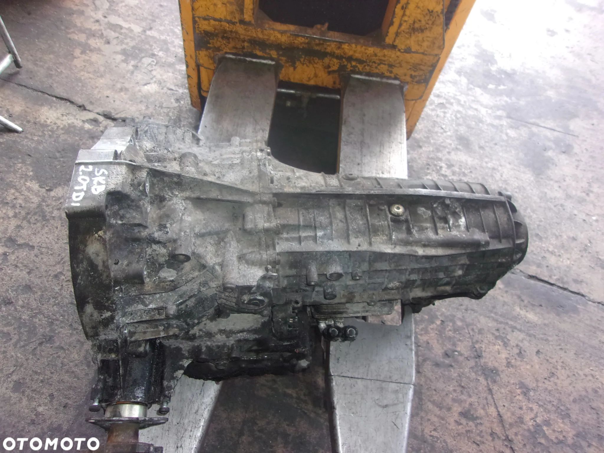 SKRZYNIA BIEGÓW AUTOMATYCZNA SKB AUDI A6 C7 2.0 TDI OCK301103L - 1