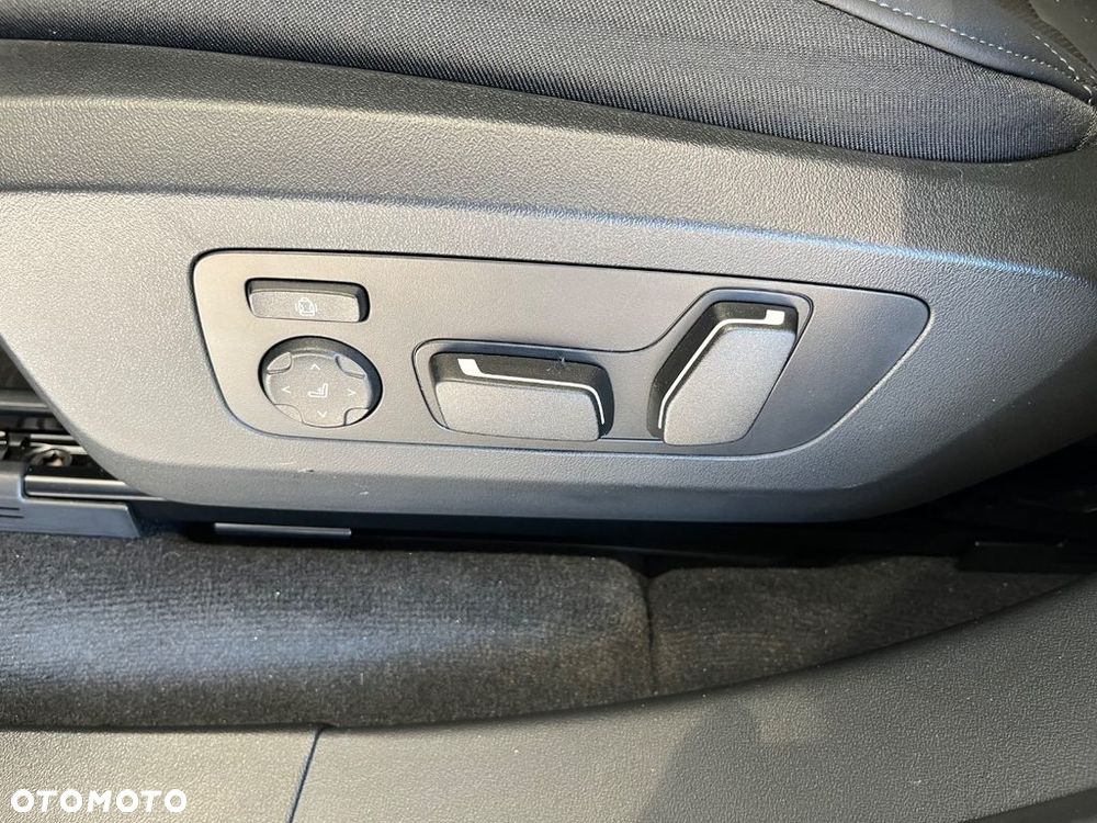 BMW X3 xM50 mHEV - 28