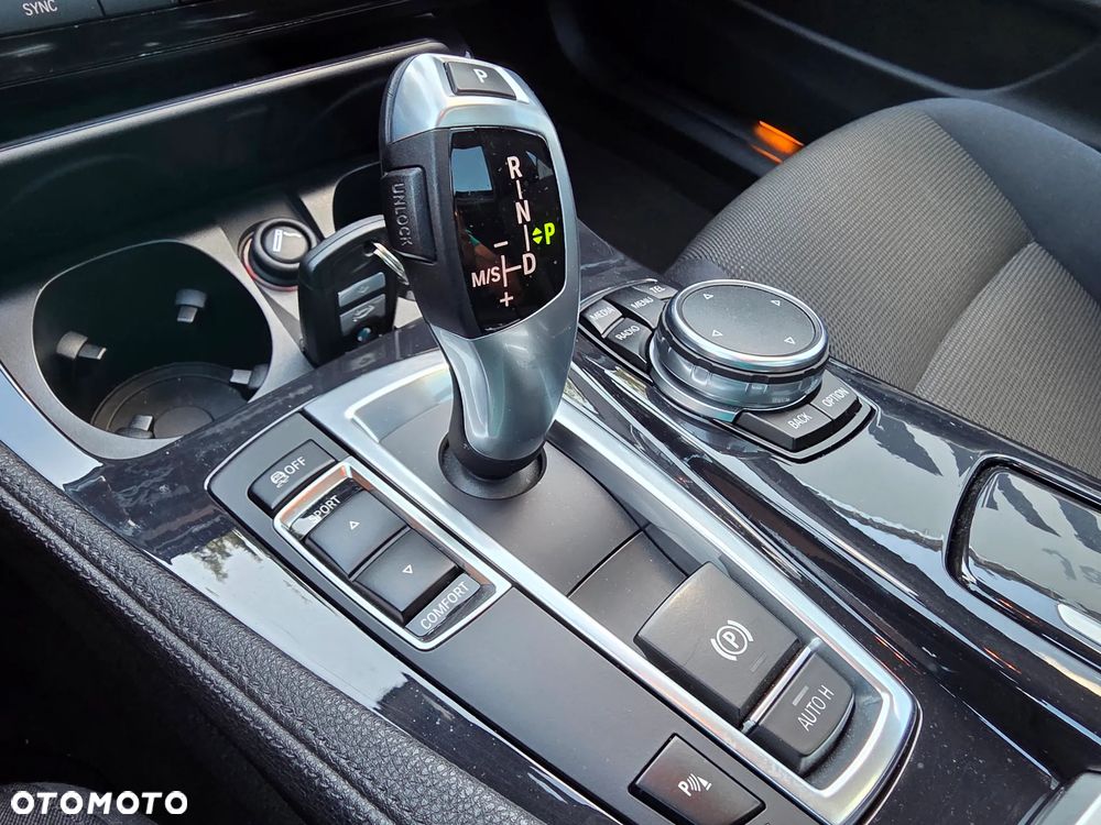 BMW Seria 5 530d - 24