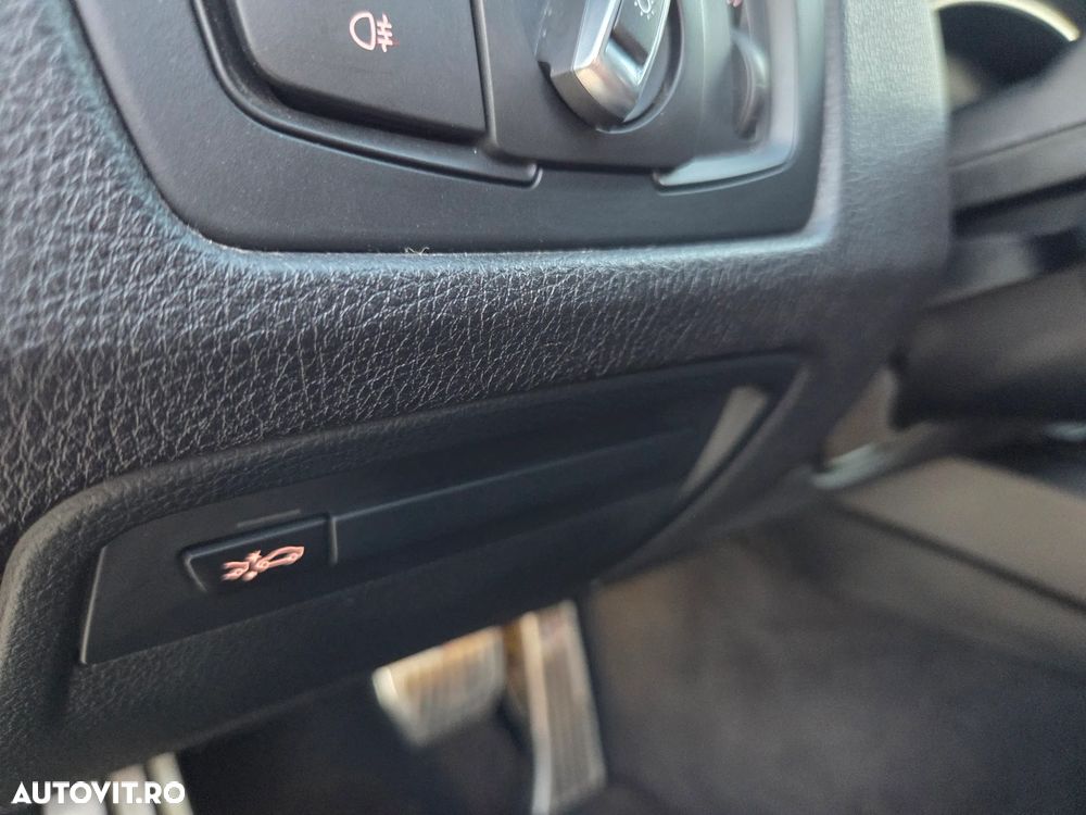 BMW Seria 3 320d Aut. Sport Line - 10