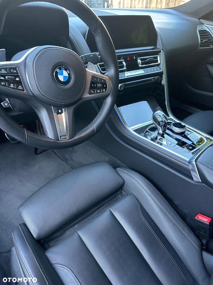BMW Seria 8 - 2