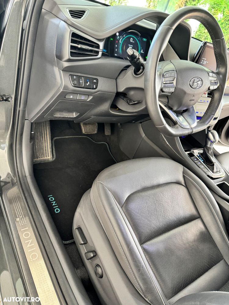Hyundai IONIQ - 8