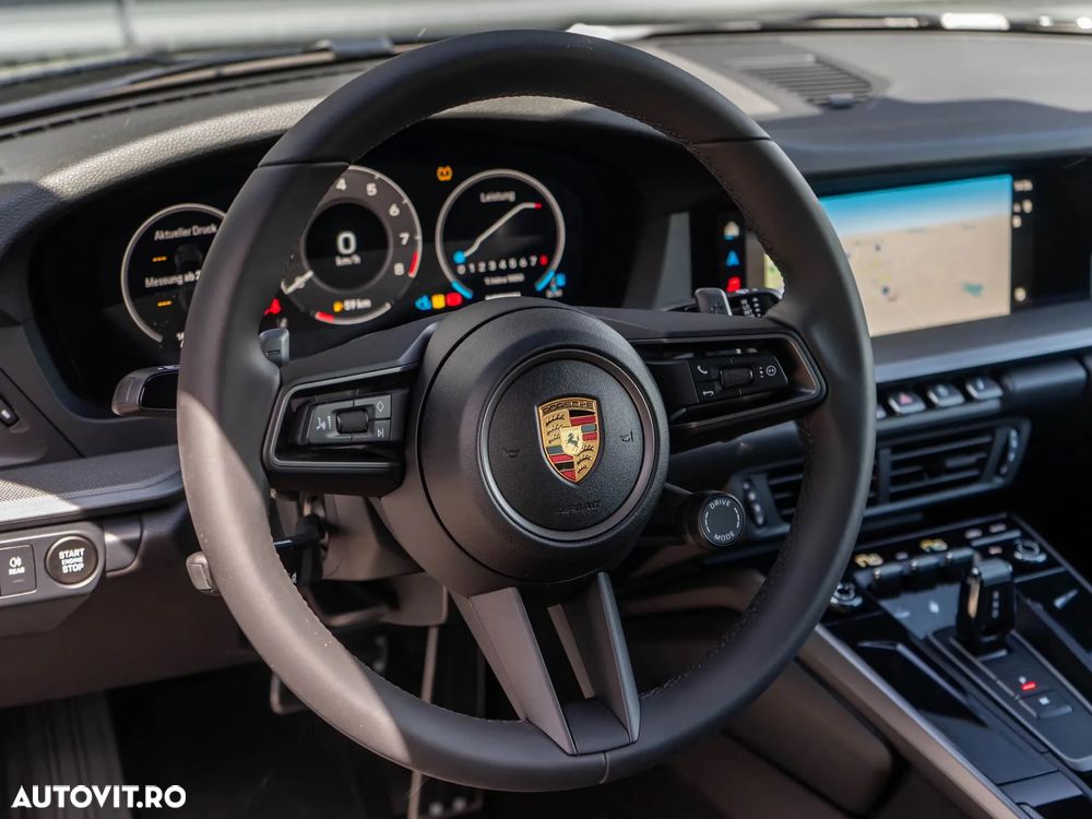 Porsche 911 Carrera PDK - 12