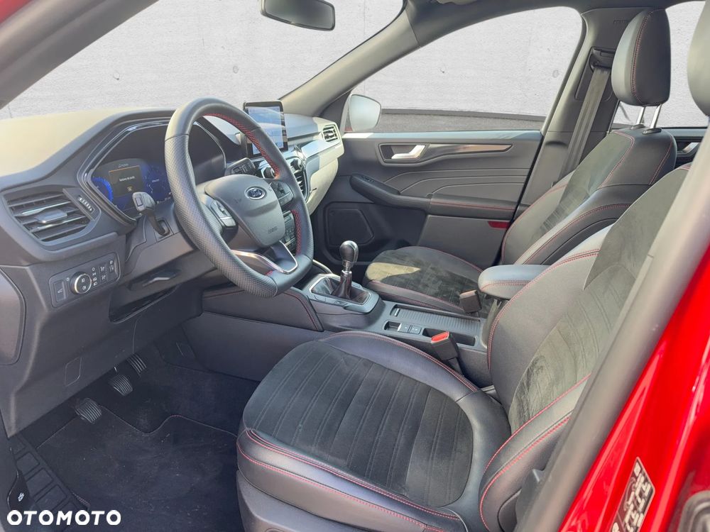 Ford Kuga 1.5 EcoBoost FWD ST-Line - 11