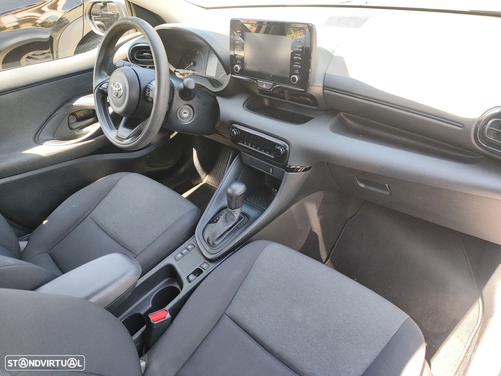 Toyota Yaris - 11