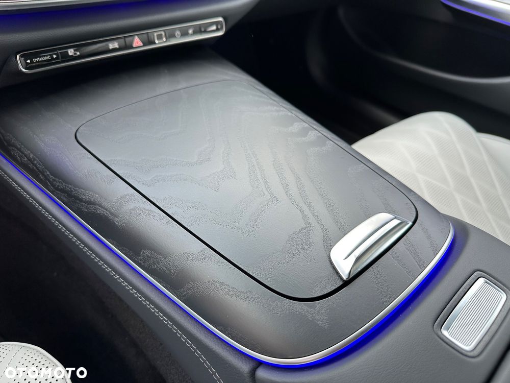 Mercedes-Benz Klasa E 220 d 4-Matic Exclusive - 30
